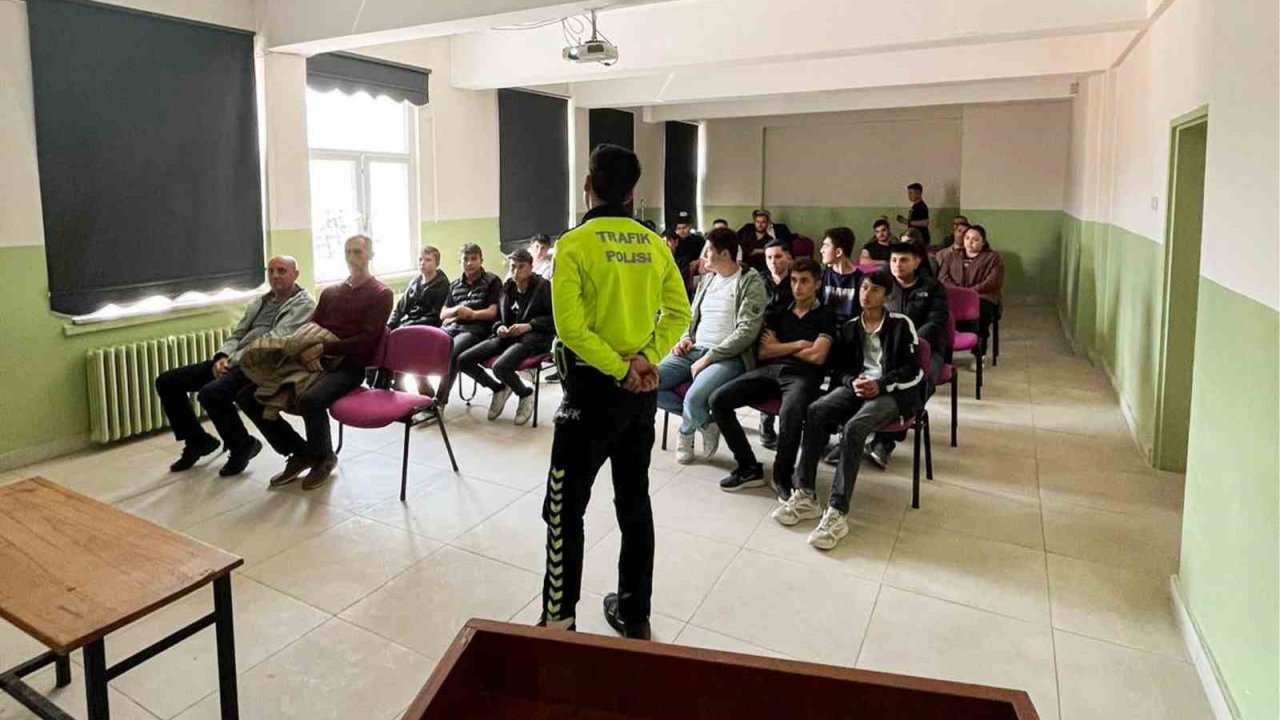 Hisarcık polisinden "Bir kural Bir Ömür" projesi