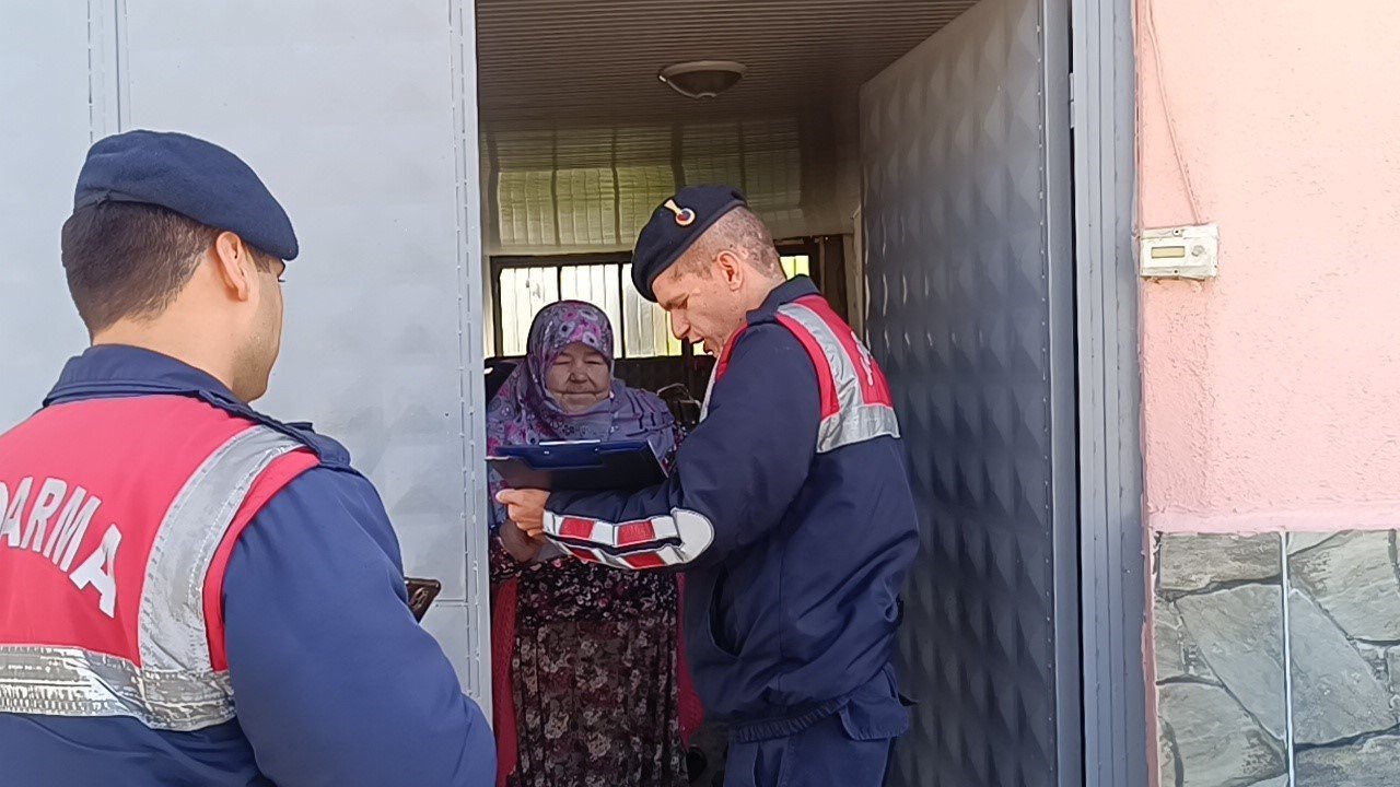 Jandarmadan kapı kapı dolandırıcılık uyarısı