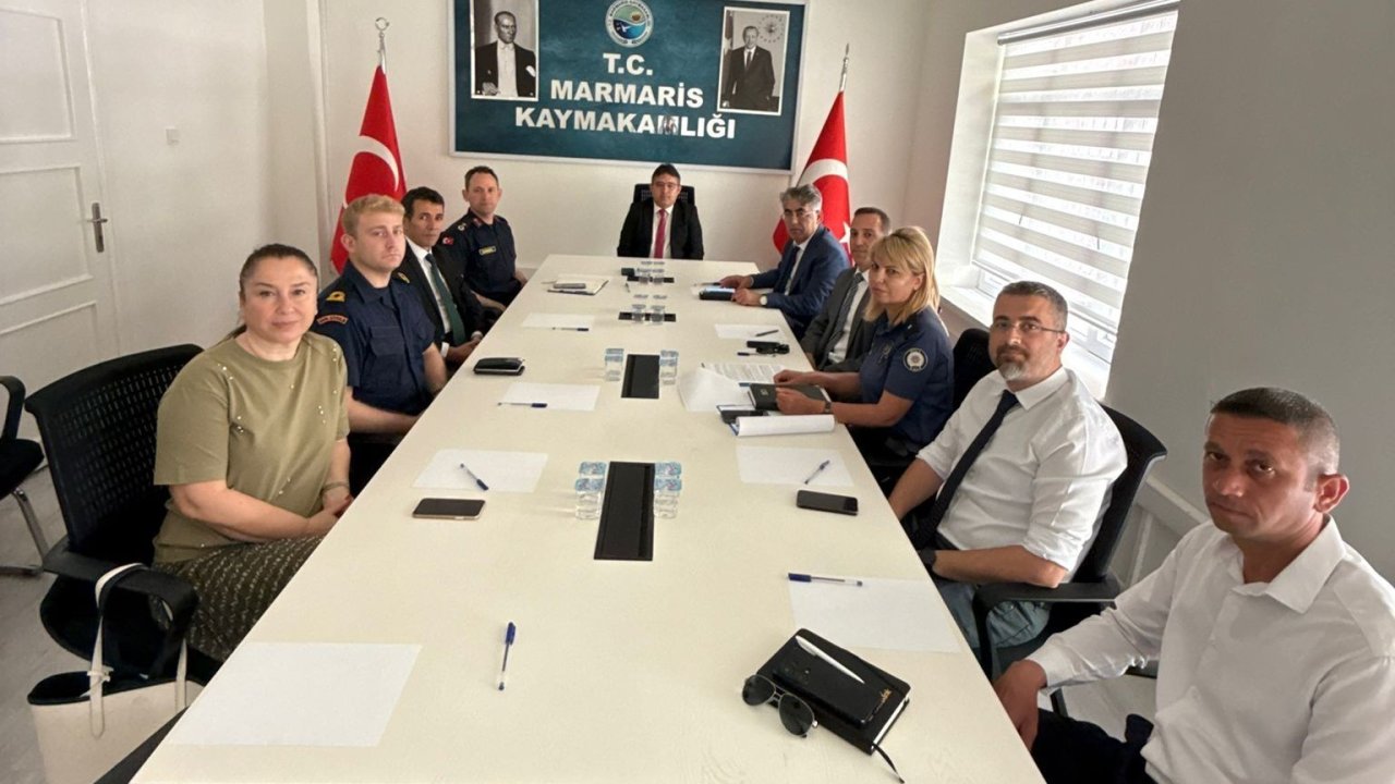Marmaris’te yaz sezonu öncesi liman ve deniz güvenliği toplantısı yapıldı