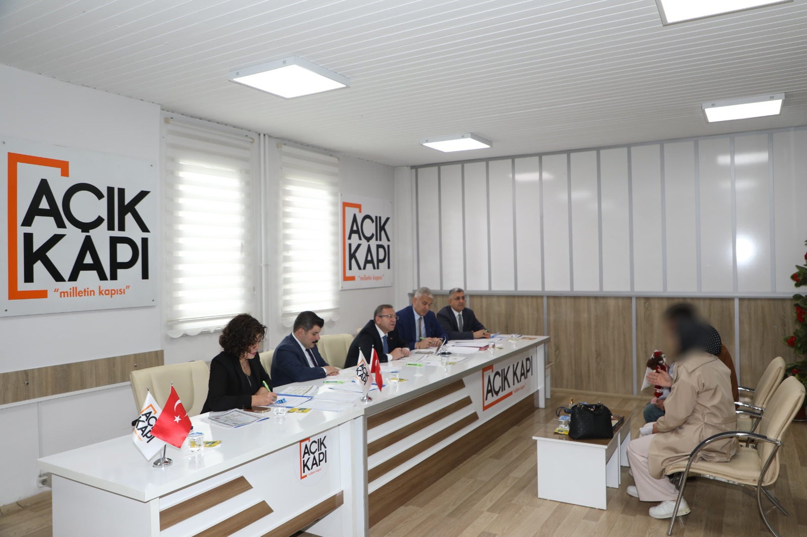 Vali Ziya Polat, Halk Günü Toplantısında Vatandaşları Dinledi