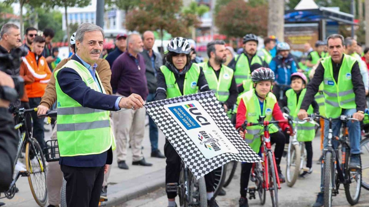Pedallar daha güvenli bir trafik için dönecek