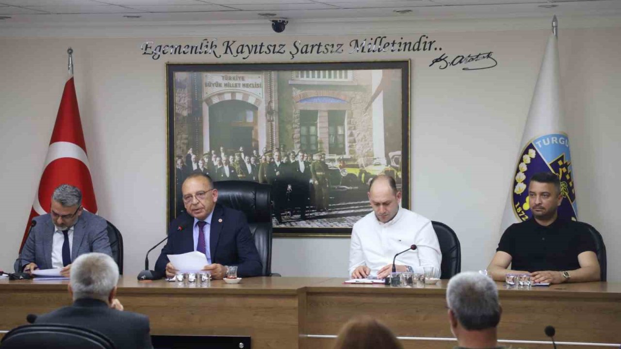 Başkan Akın: "Bu ekonomik şartlarda yapılabilecek maksimum hizmeti yapıyoruz"