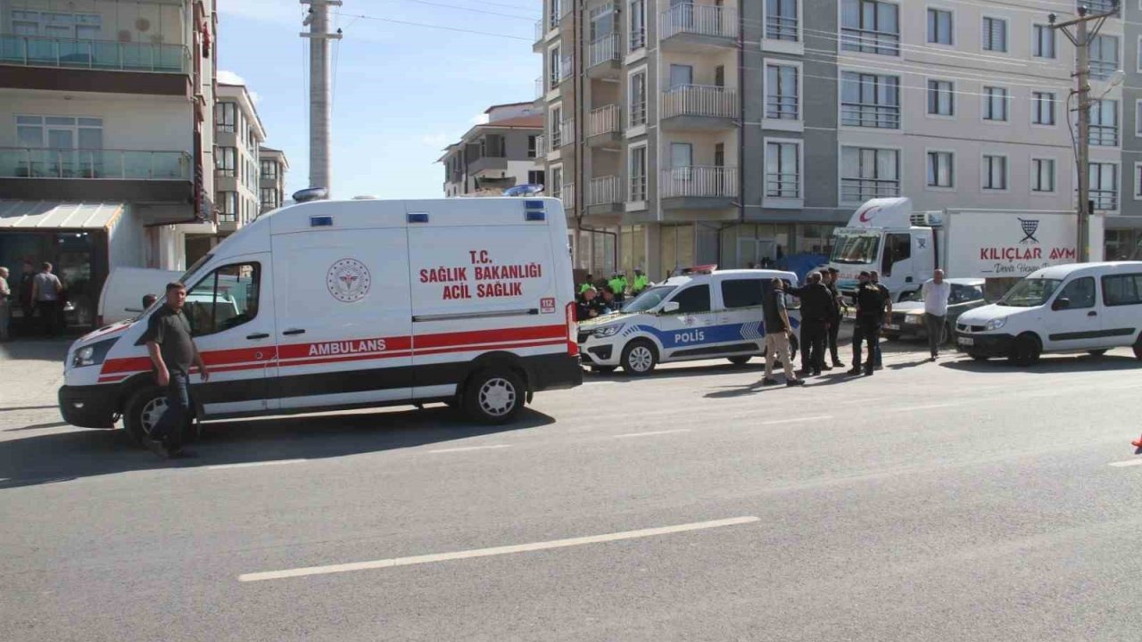 Kazada hayatını kaybeden bakkal, dualarla defnedildi