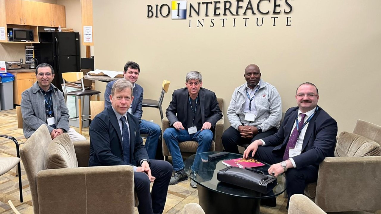 Rektör Hacımüftüoğlu’ndan ABD’de stratejik bilimsel temaslar: Önde gelen ABD üniversitesiyle ortaklık adımları