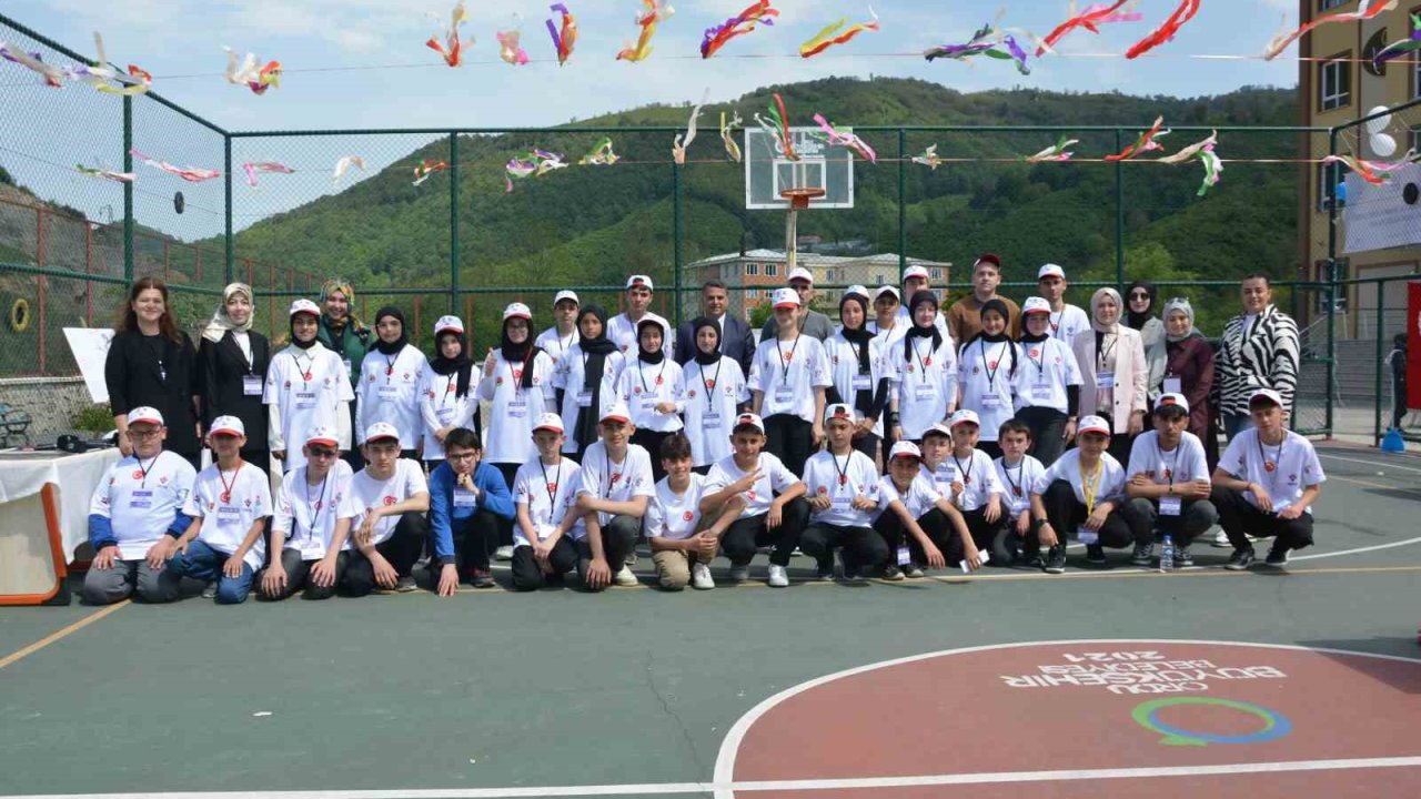 İkizce’de Bilim Fuarı’nda enerji temalı projeler ilgi odağı oldu