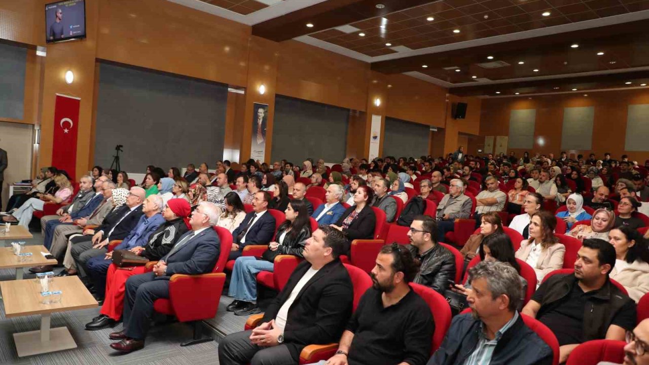 Sinop’ta geleceğin eğitimi konuşuldu