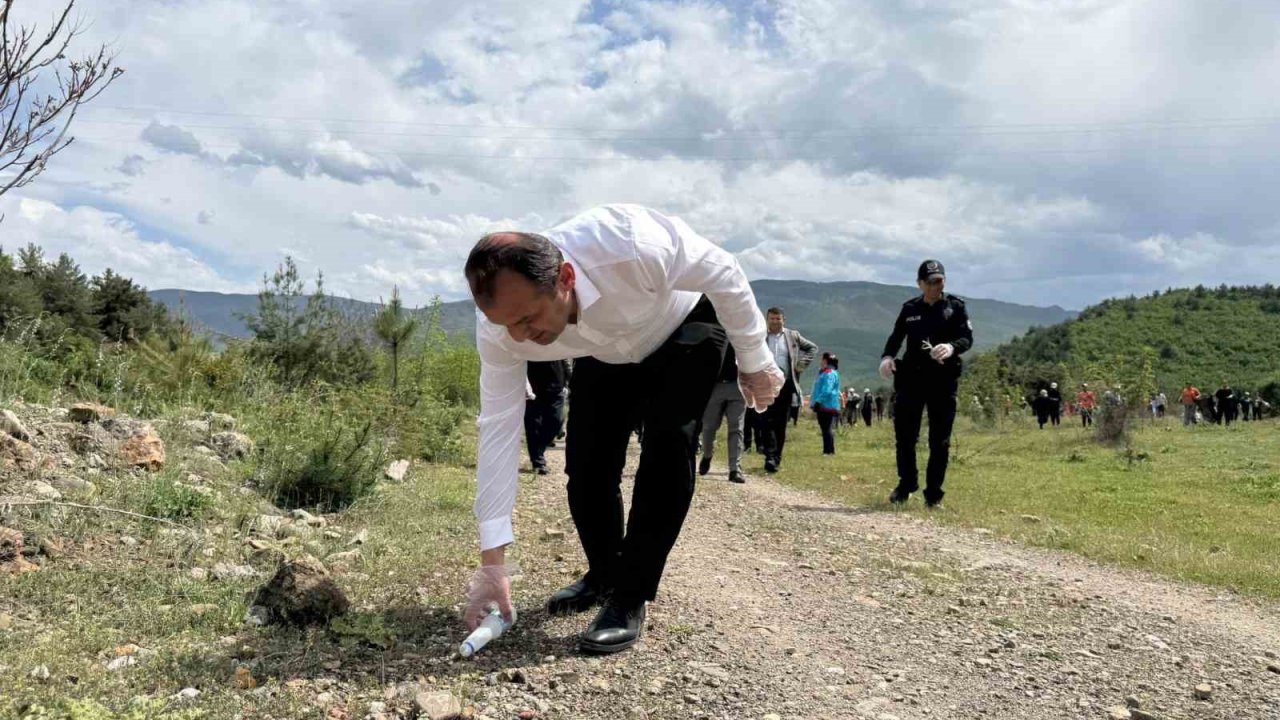 Hanönü’nde "Orman Benim" etkinliğiyle çevre temizliği yapıldı
