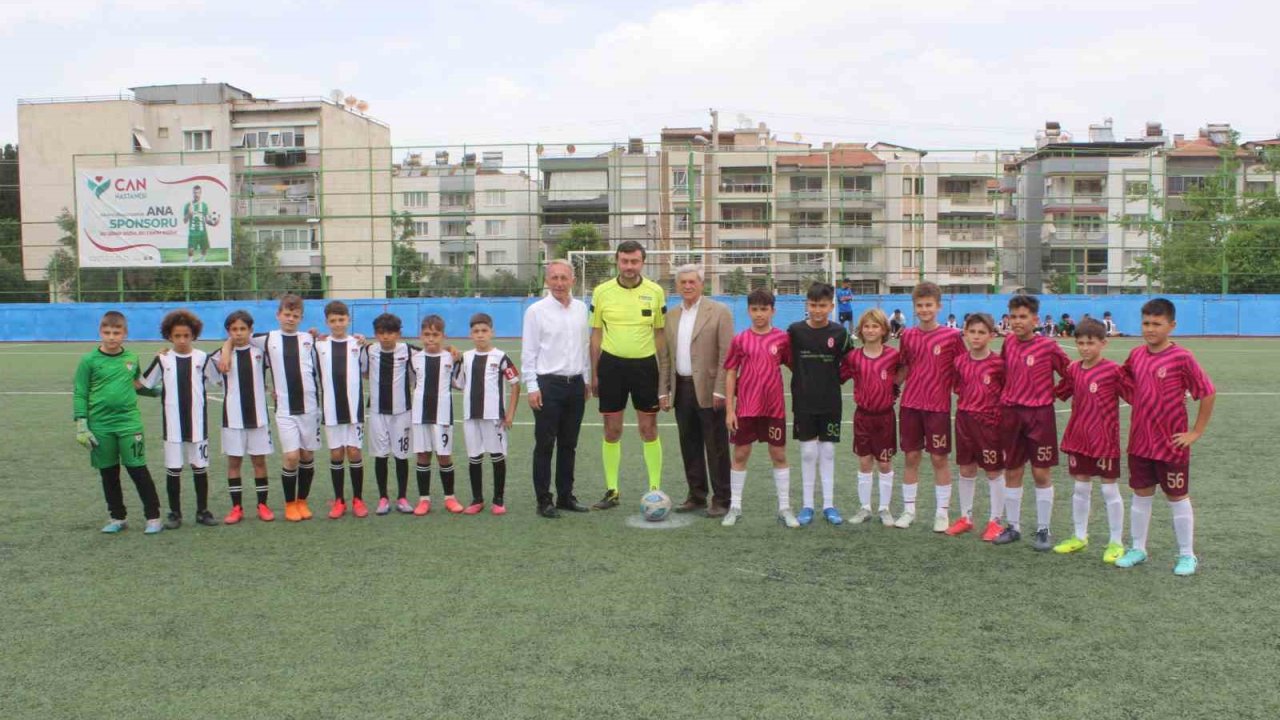 Salihli’de futbol şöleni başladı