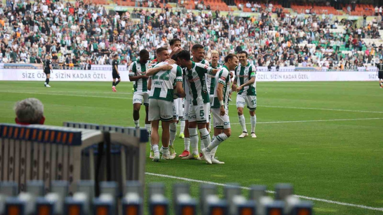 Konyaspor 17 yıl sonra üst üste 6. kez üst üstte sahasında galip