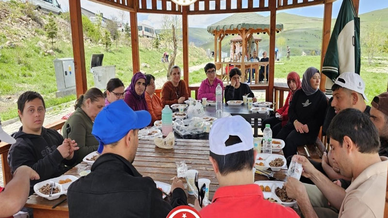 Kars'ta Engelliler Haftası Etkinliği