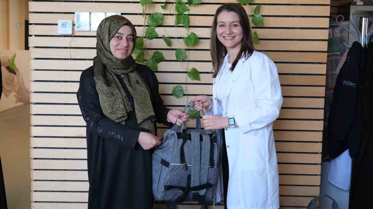 Anne ve anne adaylarına bebek sağlığı eğitimi