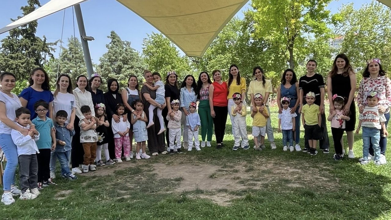 Anneler ve çocuklar doyasıya eğlendi