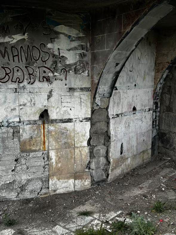 Kars'ta Turistik Bölgede Görüntü Kirliliği Tepki Çekiyor