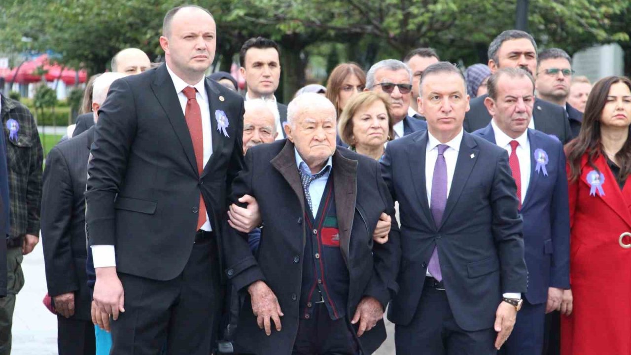 Bolu’ya 148 eser kazandıran İzzet Baysal’a duygusal anma