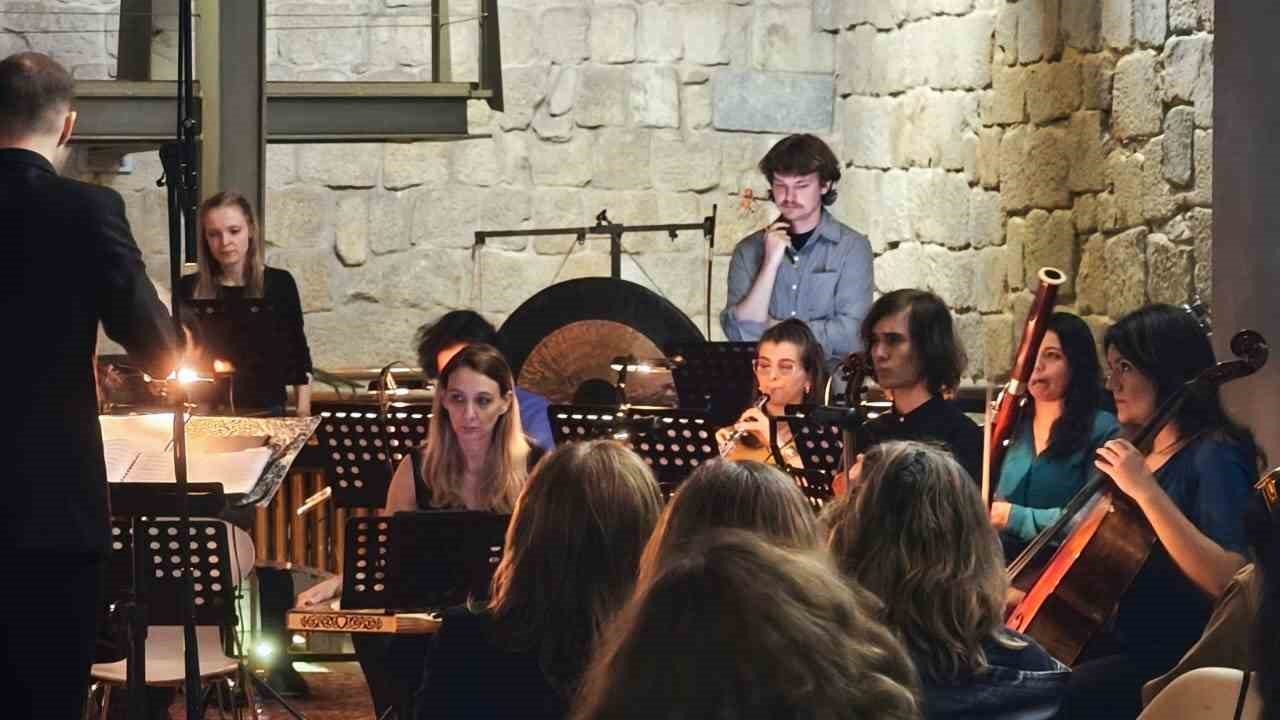 Anadolu Üniversitesi’nin aldığı Erasmus Projesinde bestelenen 7 eser Porto’da seslendirildi