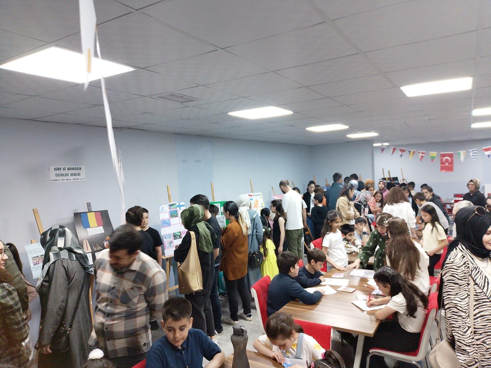 Kars'ta Avrupa Açık Kapı Günü, büyük ilgi gördü.