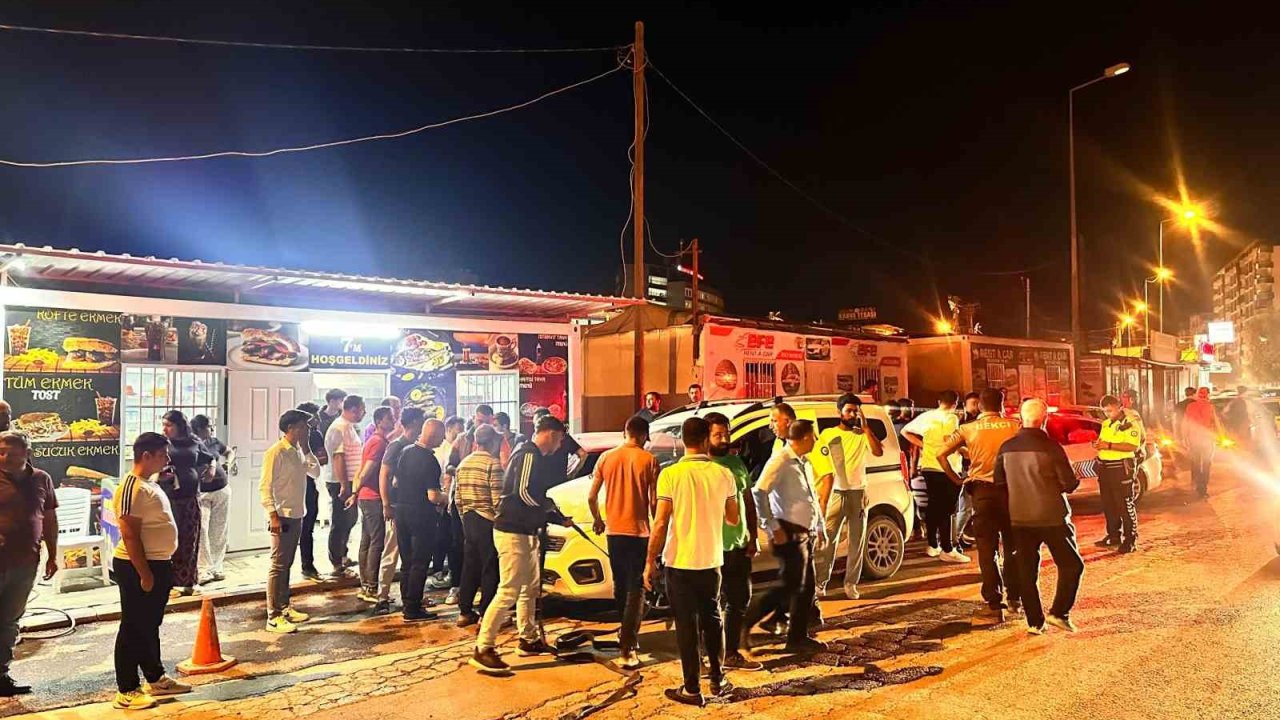 İlginç kaza: Satmak için kaporasını aldığı otomobilinin üzerine hafif ticari araç çıktı