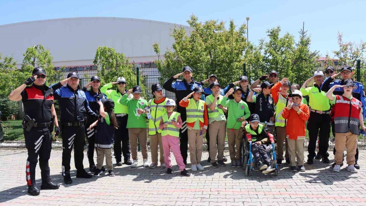 Özel çocukların "Polis" olma hayali gerçek oldu