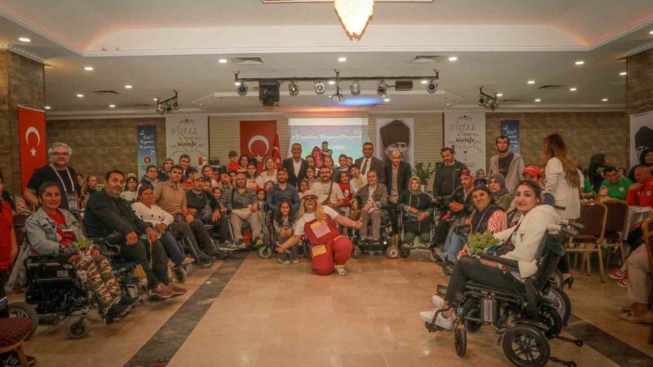 Keçiören’de ‘Engelliler Haftası’ ve ‘Anneler Günü’ birlikte kutlandı
