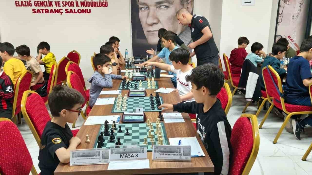 Elazığ’da satranç heyecanı devam ediyor