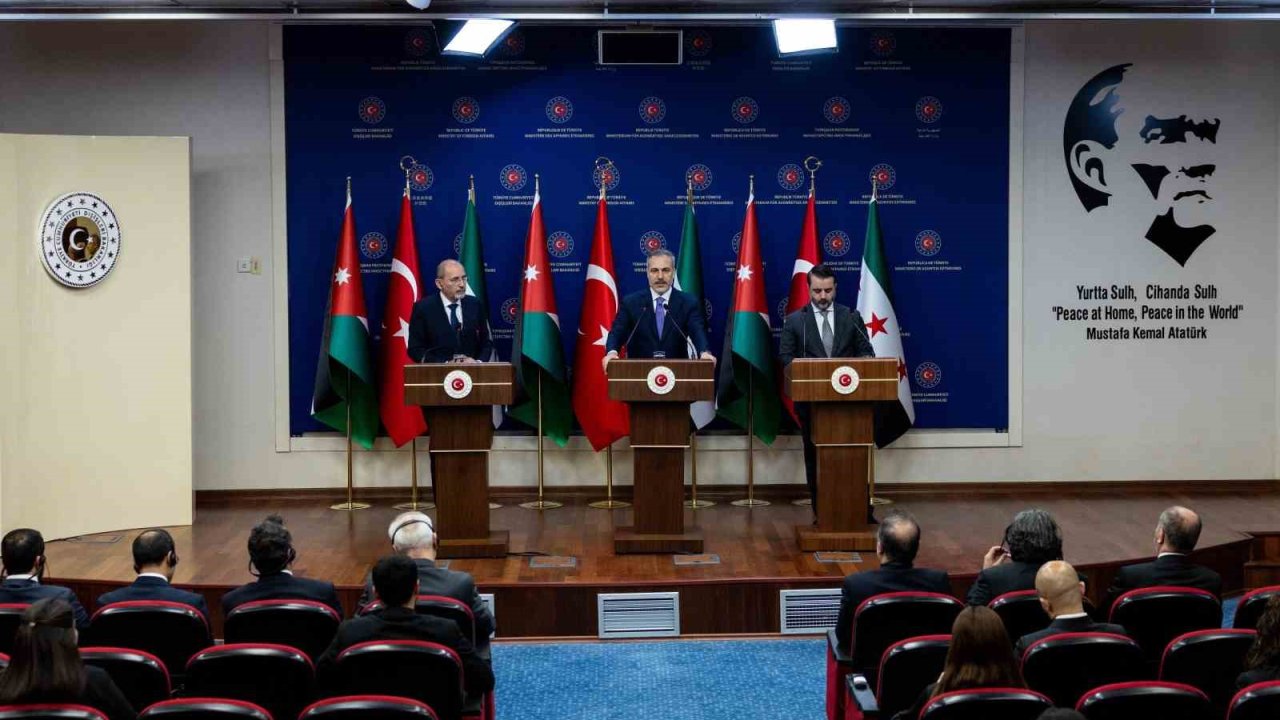 Dışişleri Bakanı Fidan, Ürdünlü ve Suriyeli mevkiidaşları ile ortak basın toplantısında konuştu