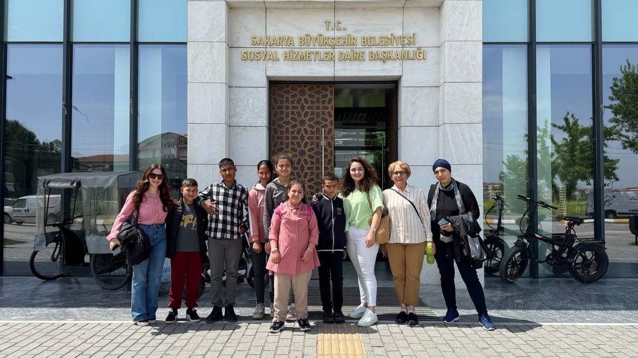 Engelsiz hobi atölyelerinde özel öğrenciler arkadaşlıklarını pekiştiriyor