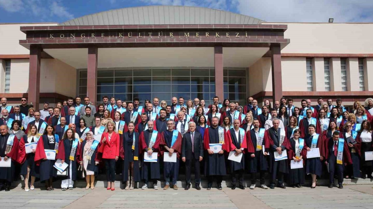 ESOGÜ, uluslararası bilimsel yayın çalışmaları yapan akademisyenlere teşekkür etti