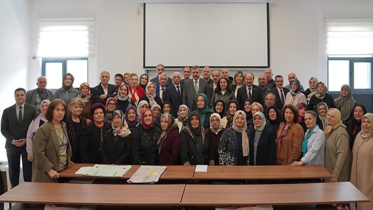 Vali Çiftçi, Tazelenme üniversitesinde öğrencilerle buluştu