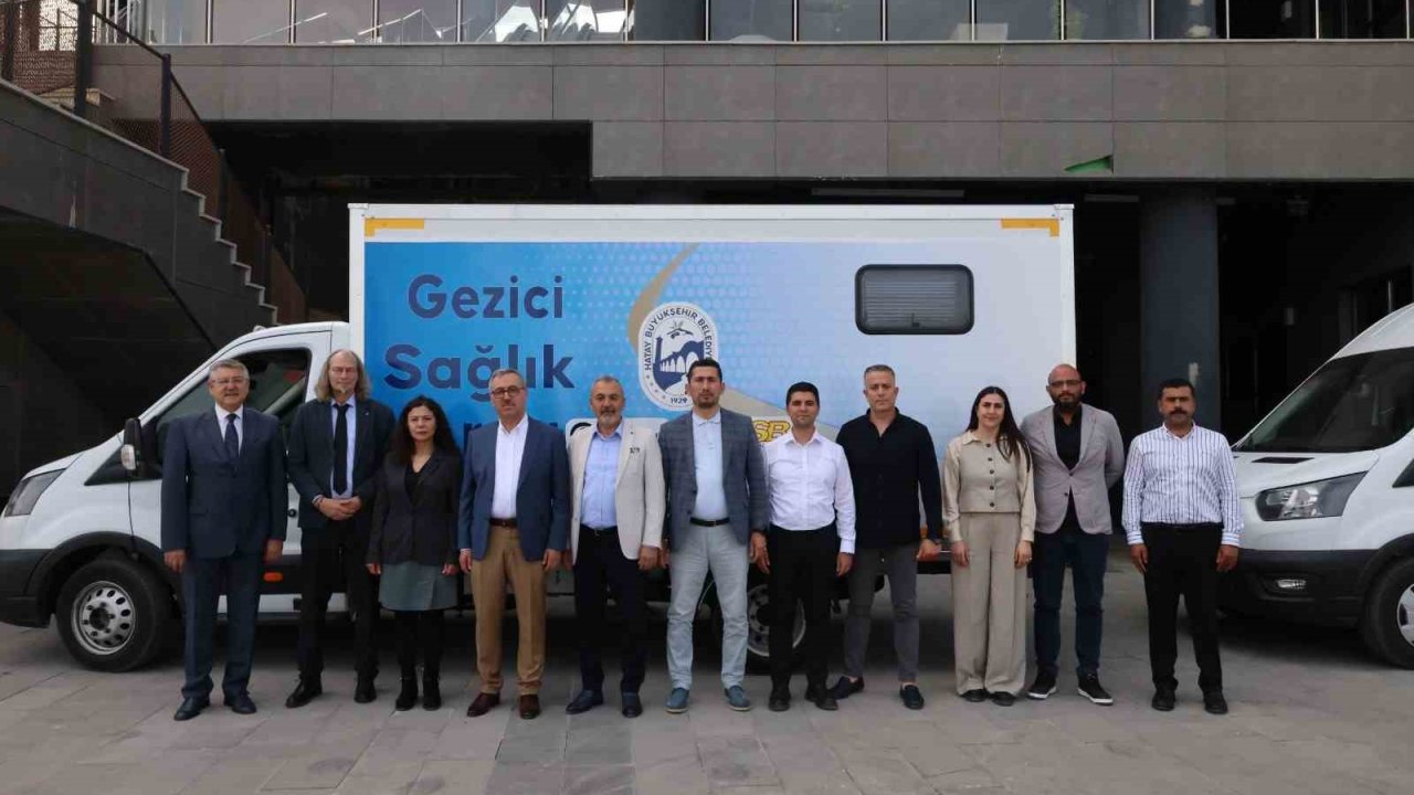 HBB filosuna 2 gezici sağlık aracı katıldı