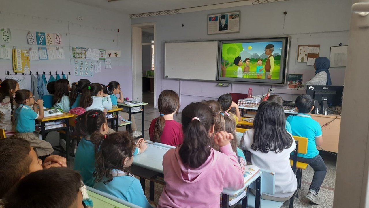 Öğrencilere Kırım Kongo Kanamalı Ateşi ve el hijyeni eğitimi