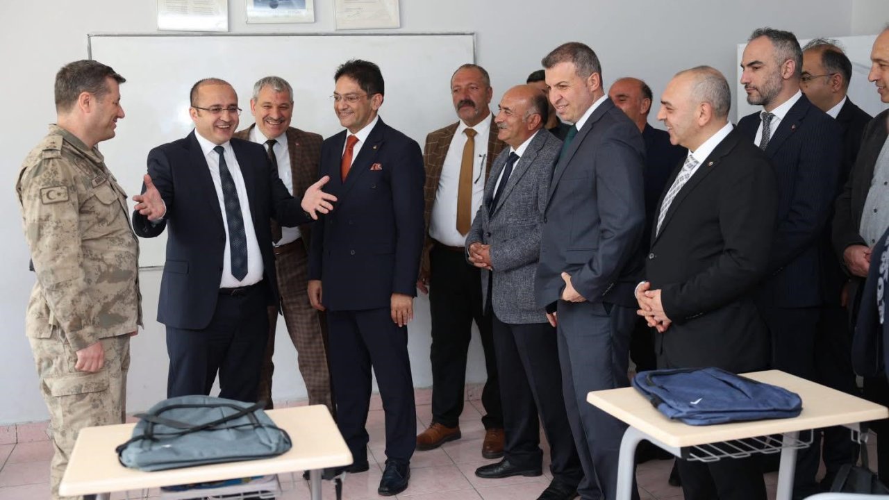 Erzurum Ticaret Borsası’ndan Şenkaya’ya eğitim ve ekonomiye yönelik destek ziyaretleri