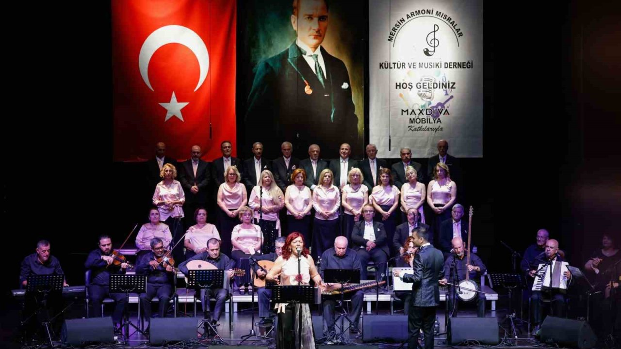Amatör sanatçılardan Mersinlilere Türk Sanat Müziği ziyafeti