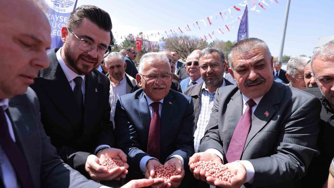 Başkan Büyükkılıç’tan Dünya Çiftçiler Günü’nde 1 milyar TL’lik güçlü mesaj