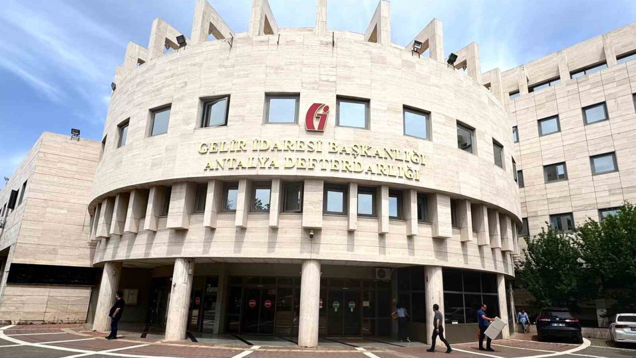 Kaş, Finike ve Gazipaşa’da yeni vergi dairesi müdürlükleri hizmete açıldı