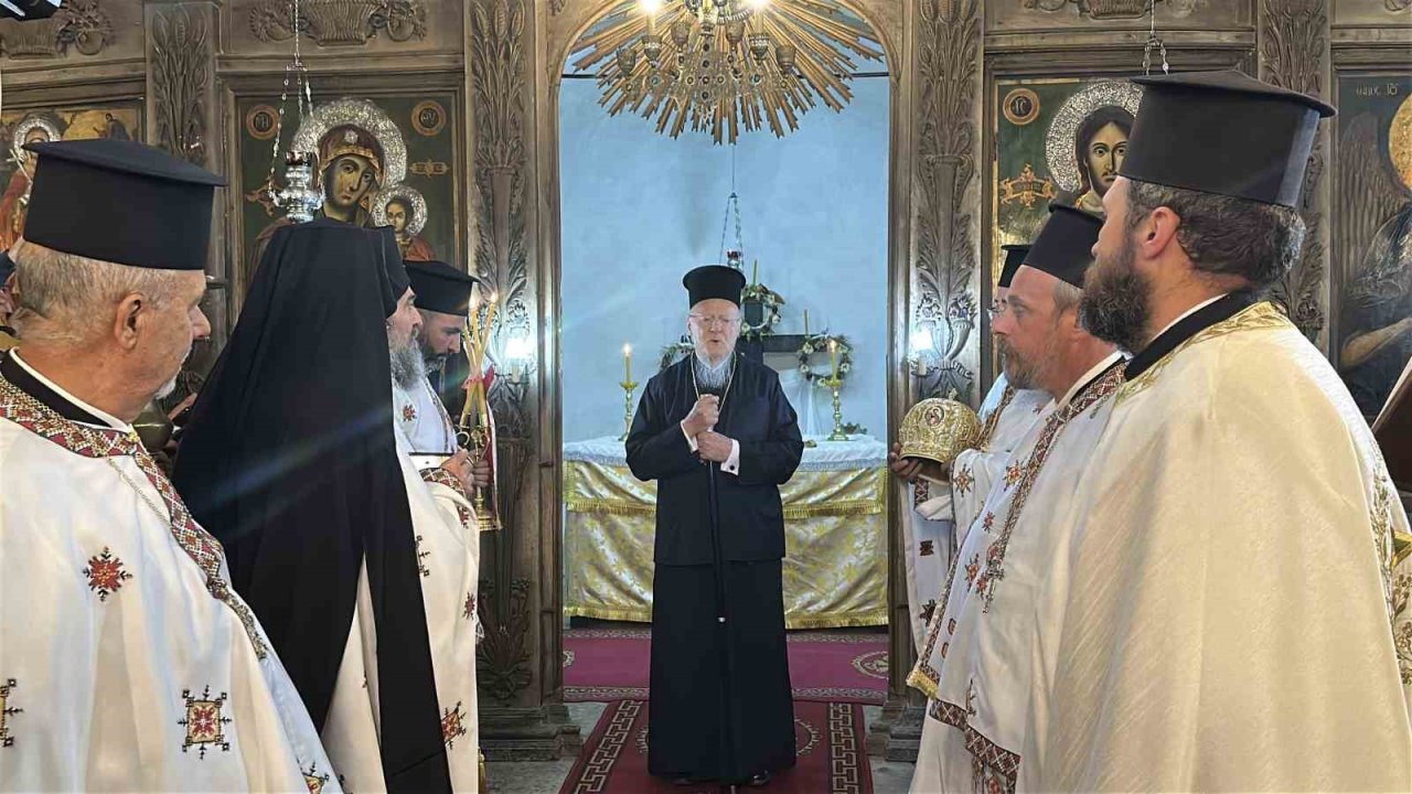 Fener Rum Patriği Bartholomeos, Gökçeada’da ayine katıldı