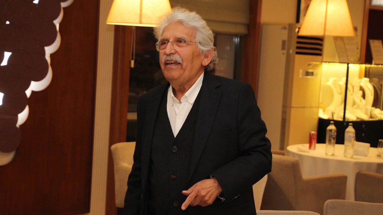 Kulalı avukatlar yemekte buluştu