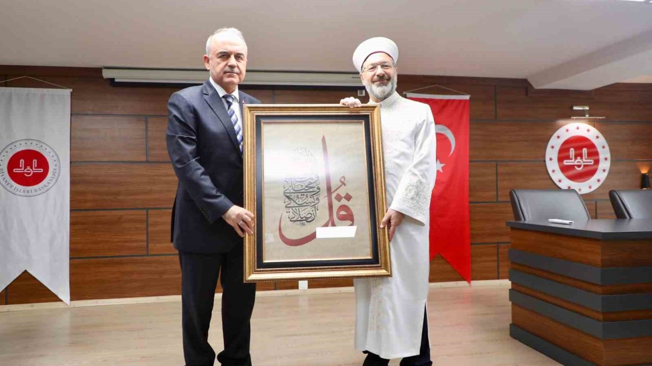 Diyanet İşleri Başkanı Erbaş, din görevlilerine seslendi: "Aldığınız eğitimle en iyi imam olmak için yarışacaksınız"