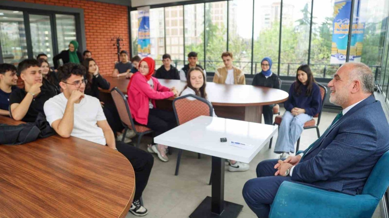 Canik’te "Kütüphanede Kuşak Buluşmaları"