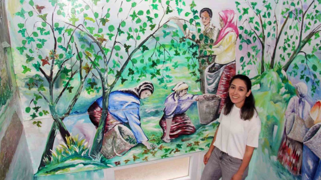 Fındığın 12 aylık serüvenini evinin merdiven duvarına resmettirdi