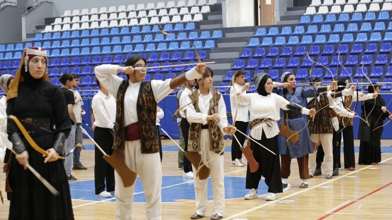 EBYÜ’lü öğrencilerden ikincilik