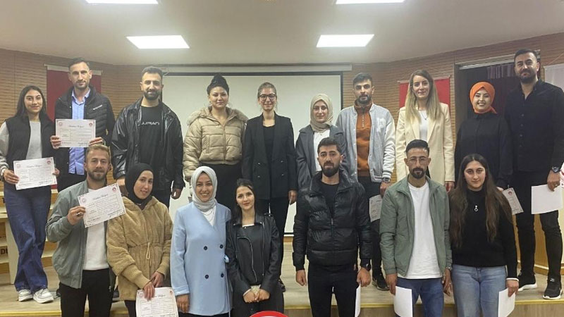 Kars’ta Evlenecek Gençlere “Evlilik Öncesi Eğitim” Programı Düzenlendi