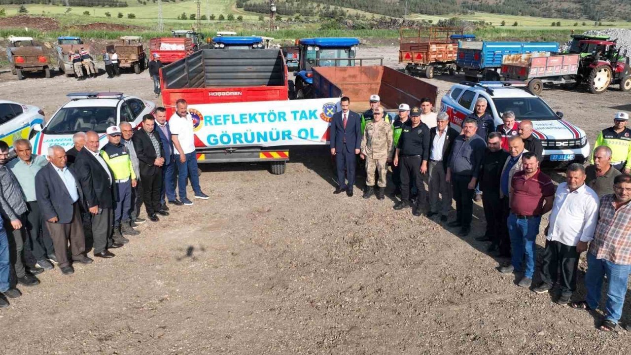 Jandarmadan 150 traktör sürücüsüne eğitim