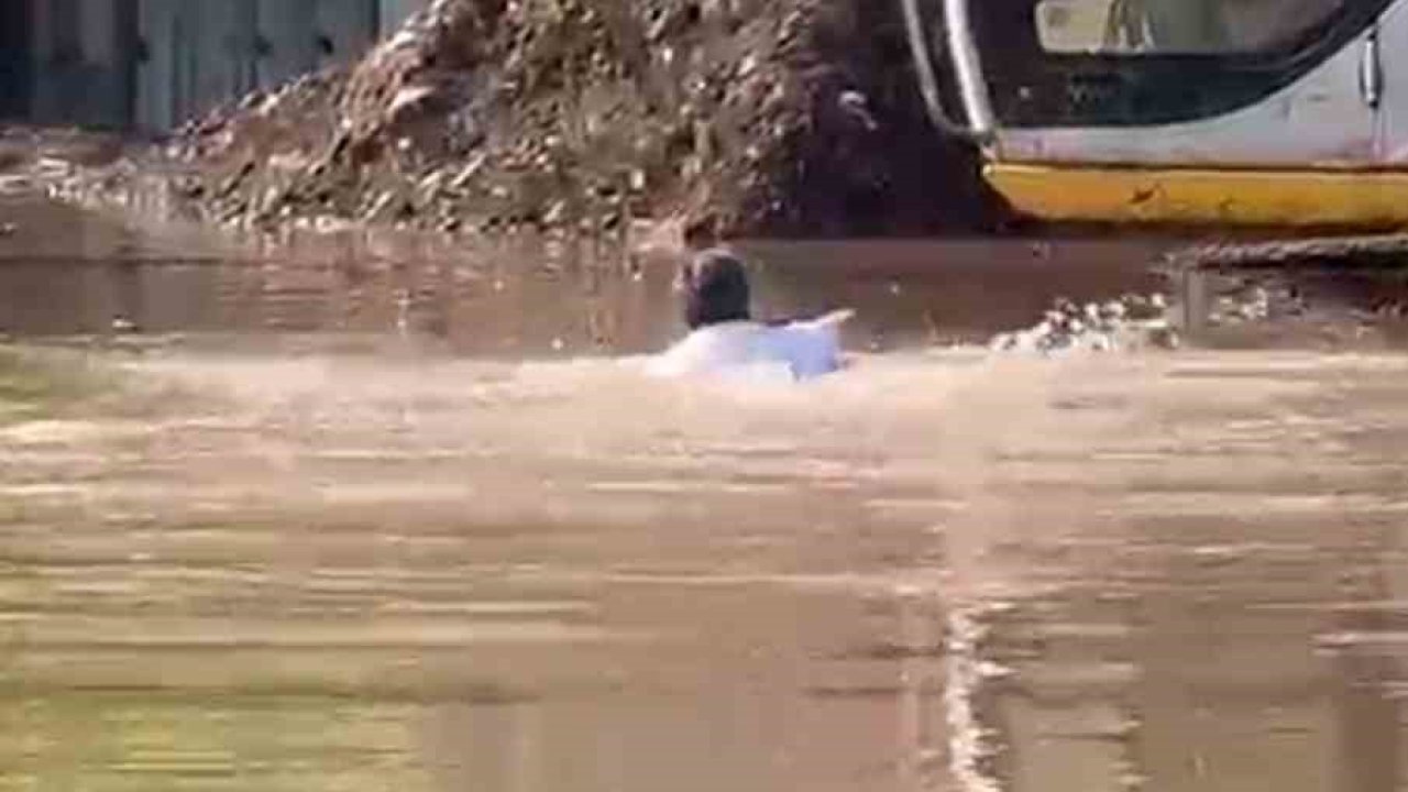 İş makinası operatöründen oyunları aratmayan kurtarma operasyonu