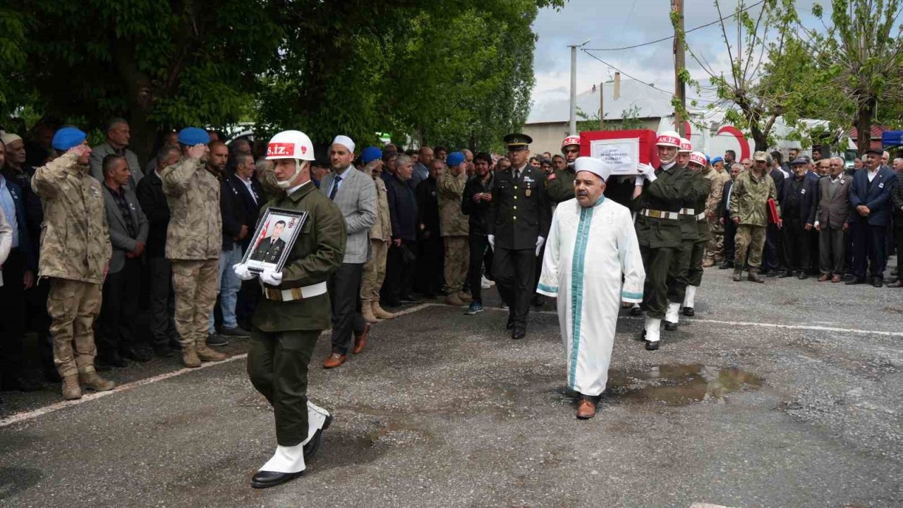 Şehit Karadağ, Muş’ta son yolculuğuna uğurlandı