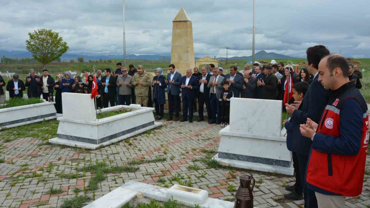 Edebük’de katledilen 9 vatandaş dualarla anıldı