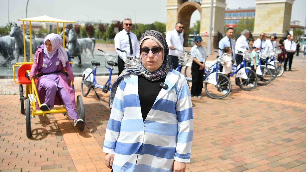 Özel vatandaşlar, ilk kez bisiklet sürdü