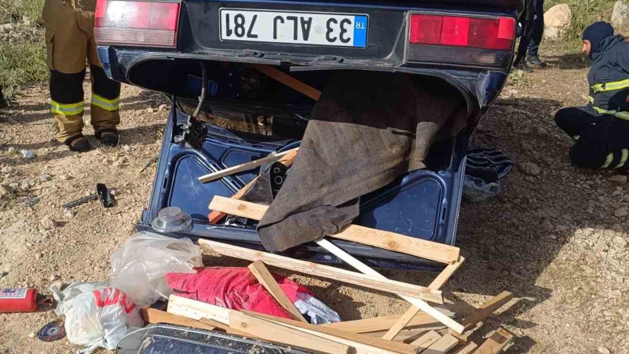 Mardin’de otomobil takla attı: 3 yaşındaki çocuk hayatını kaybetti, anne ve babası yaralandı