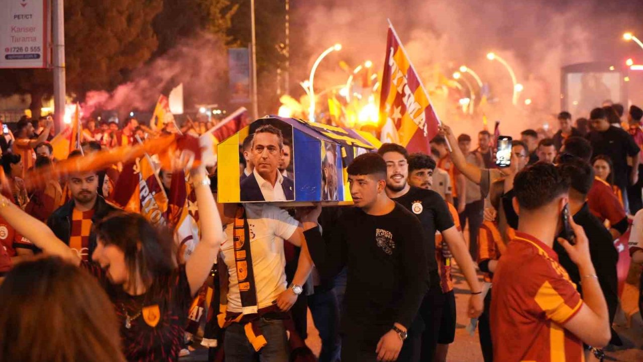 Edirne’de Galatasaray taraftarından ilginç şampiyonluk kutlaması