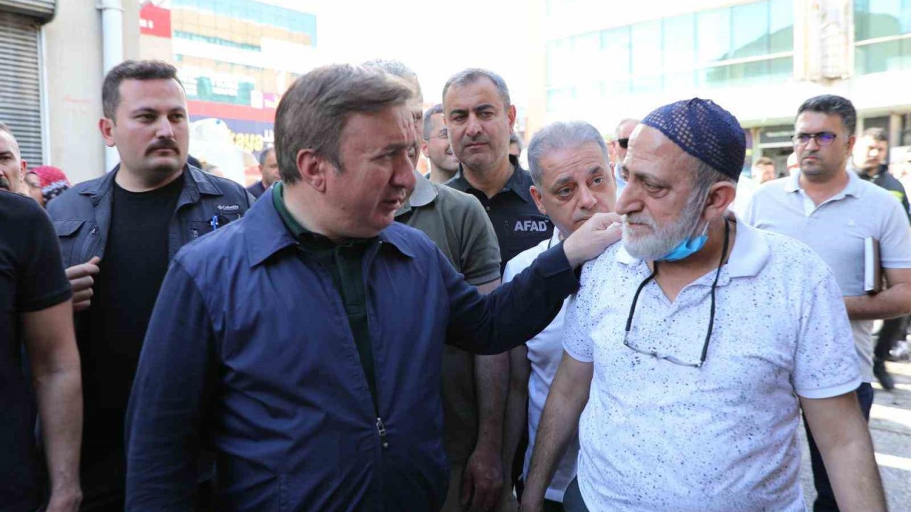 Vali Aydoğdu, Buğday Meydanı esnafına geçmiş olsun dileklerini iletti