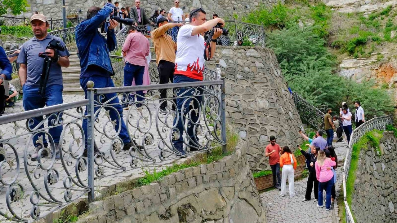 Tortum ve Uzundere fotosafari heyecanı